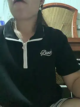 -LauraSexy- online show from 4, 8, 2026