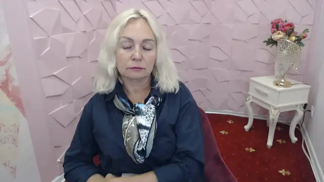 Jinna luvv online show from 5, 8, 2026
