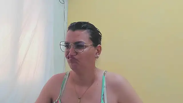 Snapshot of MARILYN_GARCIA chatting on 10, 3, 2025 MARILYN GARCIA online show from 10, 3, 2025
