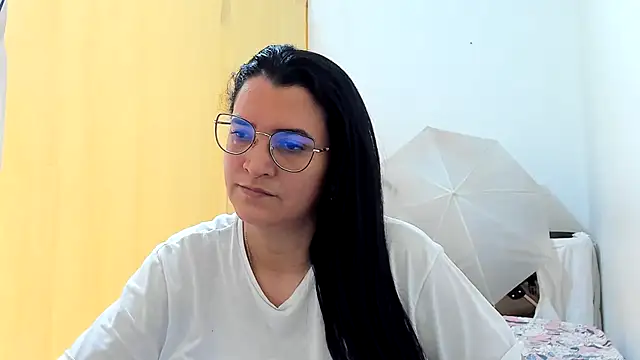 Snapshot of MARILYN_GARCIA chatting on 25, 5, 2026 MARILYN GARCIA online show from 25, 5, 2026