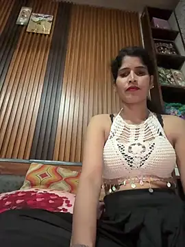 Snapshot of saxpooja chatting on 6, 8, 2026 saxpooja online show from 6, 8, 2026