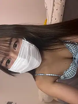 SakuraMochan online show from 8, 8, 2026