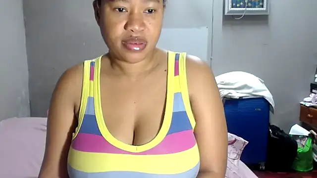 Snapshot of BigAreola26 chatting on 7, 6, 2026 BigAreola26 online show from 7, 6, 2026