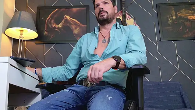 ChrisKox online show from 9, 11, 2025