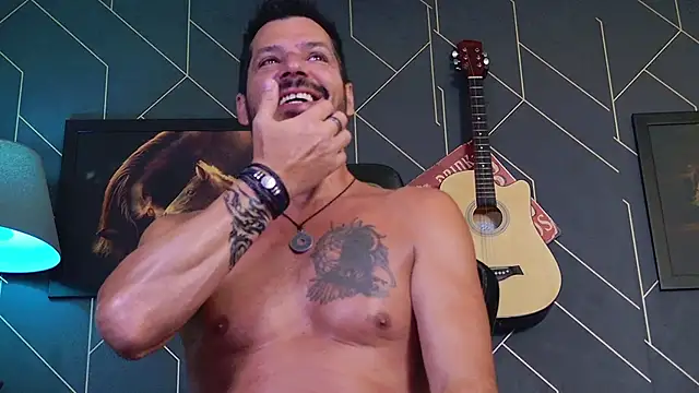 Snapshot of ChrisKox chatting on 15, 2, 2026 ChrisKox online show from 15, 2, 2026