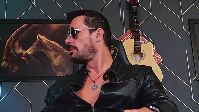 Snapshot of ChrisKox chatting on 2, 3, 2026 ChrisKox online show from 2, 3, 2026