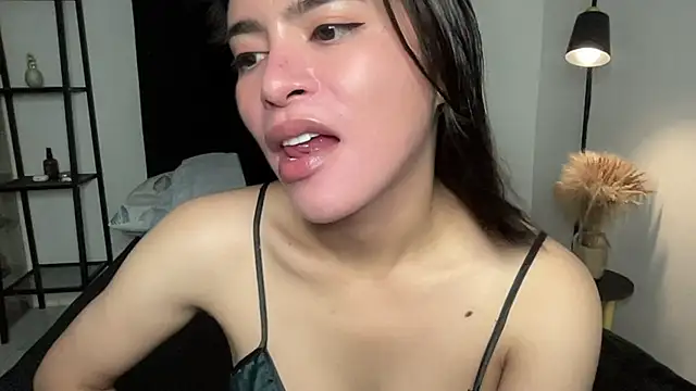 your bianca69 online show from 7, 4, 2026