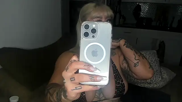 Snapshot of Sad1st1kSadie chatting on 24, 1, 2025 Sad1st1kSadie online show from 24, 1, 2025