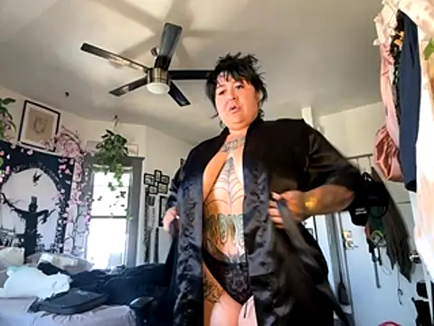 Snapshot of Sad1st1kSadie chatting on 23, 11, 2025 Sad1st1kSadie online show from 23, 11, 2025