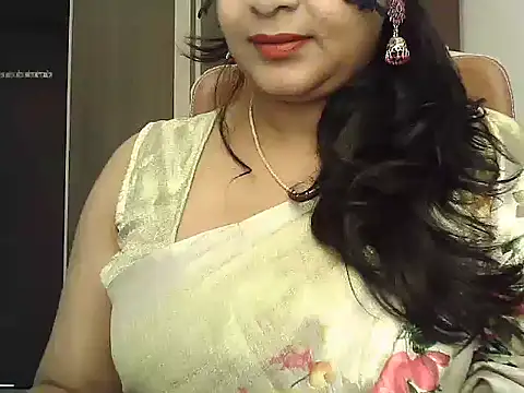 Snapshot of Spandana_Sweety chatting on 25, 10, 2025 Spandana Sweety online show from 25, 10, 2025