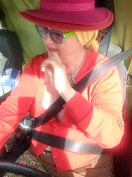 MucMilf59 online show from 25, 3, 2026