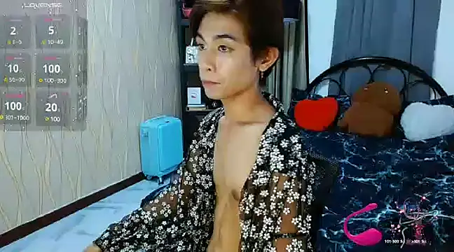 Snapshot of WildestTwink chatting on 6, 12, 2024 WildestTwink online show from 6, 12, 2024
