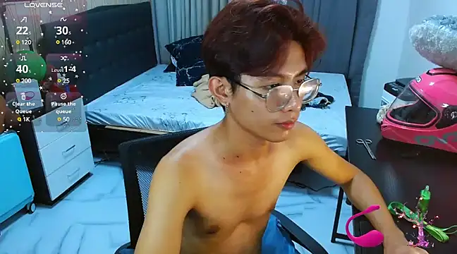 Snapshot of WildestTwink chatting on 5, 3, 2025 WildestTwink online show from 5, 3, 2025