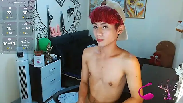Snapshot of WildestTwink chatting on 25, 9, 2025 WildestTwink online show from 25, 9, 2025