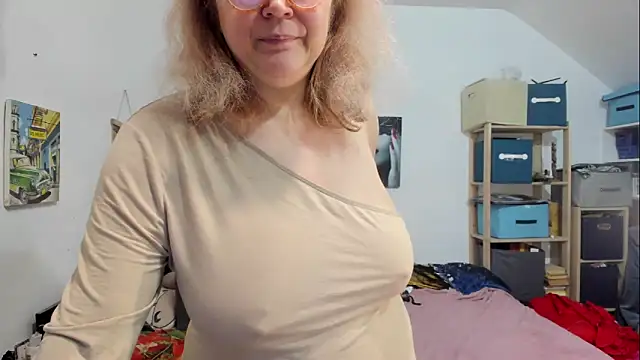 Snapshot of switchlorenx chatting on 6, 12, 2024 switchlorenx online show from 6, 12, 2024