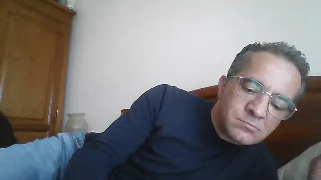 CarlosRocha73 online show from 3, 5, 2026