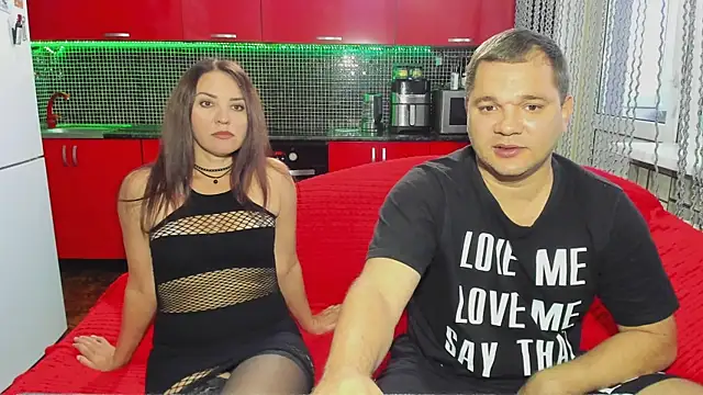 Snapshot of sladkayapara2019 chatting on 15, 7, 2026 sladkayapara2019 online show from 15, 7, 2026