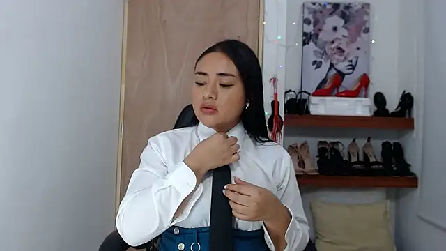 Snapshot of ReyleDoll chatting on 30, 1, 2025 ReyleDoll online show from 30, 1, 2025