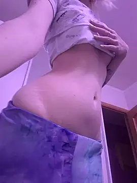 YogisticJuli666 online show from 21, 10, 2025