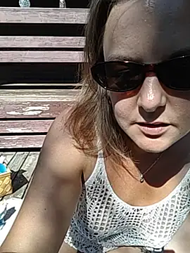 Snapshot of SwedishJennifer chatting on 9, 7, 2026 SwedishJennifer online show from 9, 7, 2026