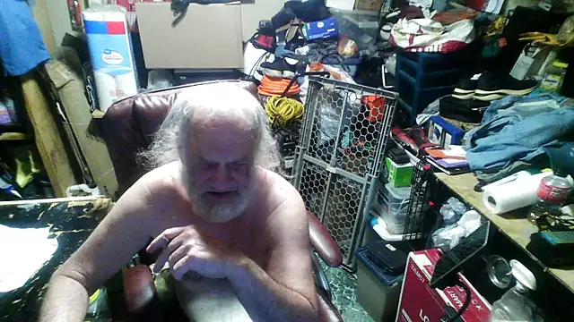 Snapshot of russtee chatting on 22, 5, 2026 russtee online show from 22, 5, 2026
