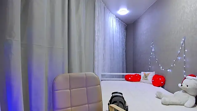 Snapshot of Malika_Lisan chatting on 22, 12, 2024 Malika Lisan online show from 22, 12, 2024