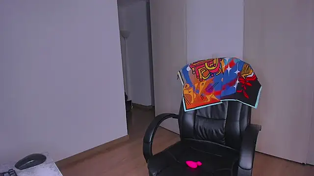 Lisegg  online show from 21, 10, 2025