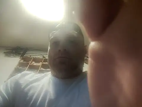 Snapshot of lilpervt chatting on 19, 12, 2025 lilpervt online show from 19, 12, 2025