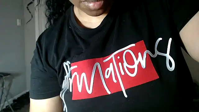 Sexymona1218 online show from 18, 9, 2025