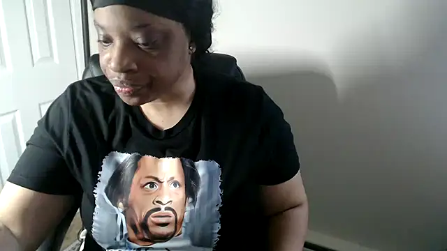 Snapshot of Sexymona1218 chatting on 14, 5, 2026 Sexymona1218 online show from 14, 5, 2026