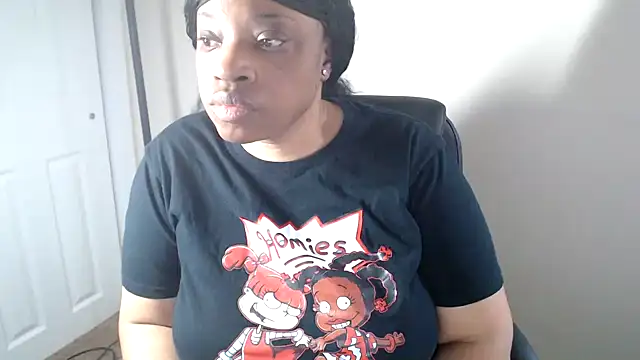 Snapshot of Sexymona1218 chatting on 27, 5, 2026 Sexymona1218 online show from 27, 5, 2026