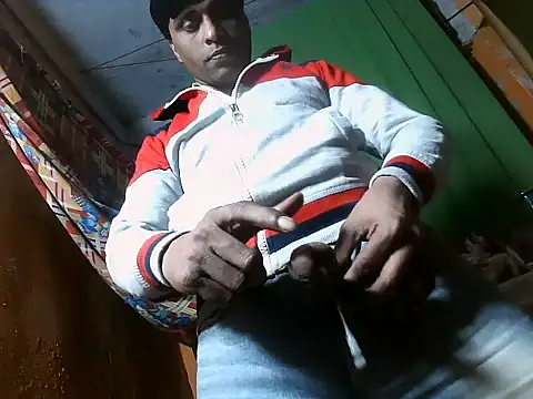 Snapshot of desiboy1101 chatting on 18, 2, 2025 desiboy1101 online show from 18, 2, 2025