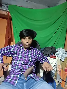 Snapshot of desiboy1101 chatting on 9, 6, 2026 desiboy1101 online show from 9, 6, 2026