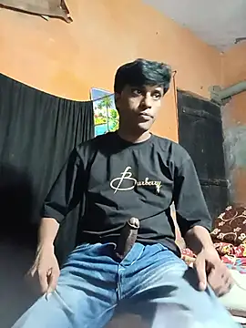 Snapshot of desiboy1101 chatting on 1, 7, 2026 desiboy1101 online show from 1, 7, 2026
