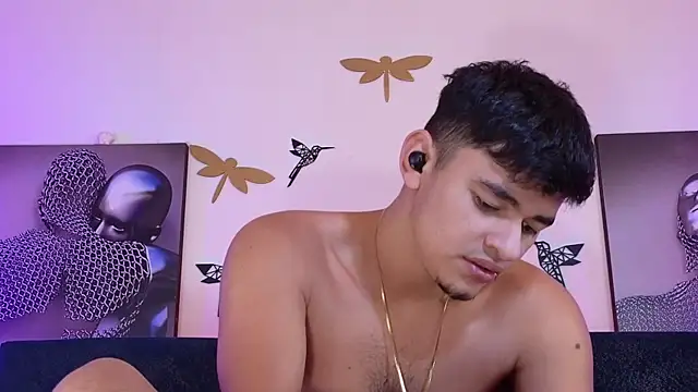 Snapshot of VikoHands chatting on 19, 12, 2025 VikoHands online show from 19, 12, 2025