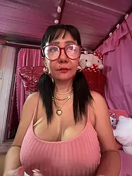 Snapshot of sweetieme chatting on 7, 1, 2025 sweetieme online show from 7, 1, 2025