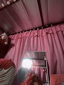 Snapshot of sweetieme chatting on 19, 9, 2025 sweetieme online show from 19, 9, 2025