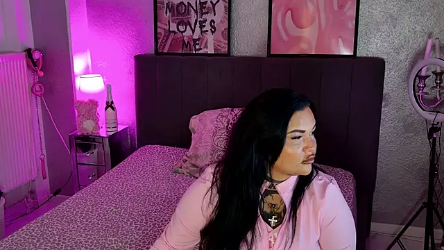  MelinaCurves  online show from 28, 2, 2025