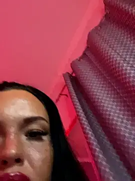 Snapshot of _MelinaCurves_ chatting on 9, 5, 2026 MelinaCurves online show from 9, 5, 2026