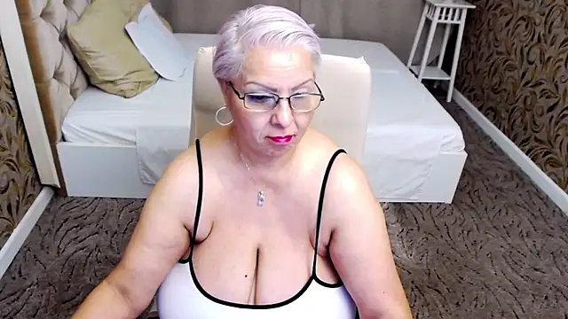 LadyLibely online show from 6, 10, 2025