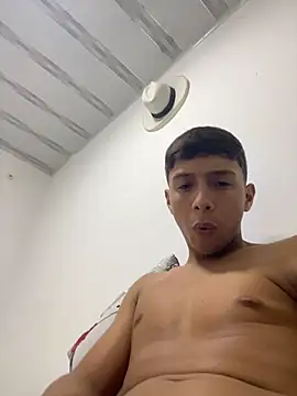 Snapshot of Thiagoo_Frost chatting on 4, 11, 2025 Thiagoo Frost online show from 4, 11, 2025