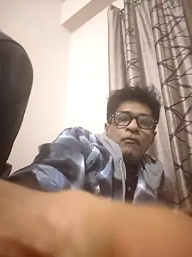 Snapshot of iamkahn_44 chatting on 20, 12, 2025 iamkahn 44 online show from 20, 12, 2025