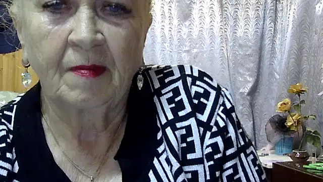 Emma52610 online show from 28, 9, 2025