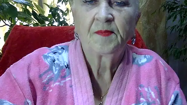 Emma52610 online show from 15, 11, 2025