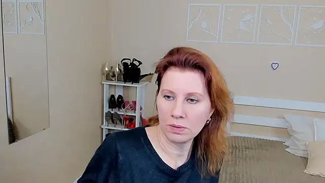 Snapshot of FoxySophia chatting on 18, 2, 2025 FoxySophia online show from 18, 2, 2025