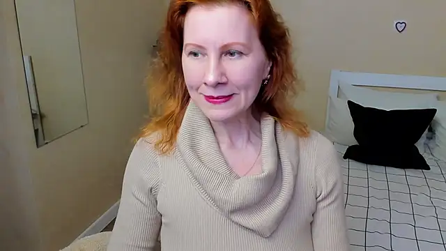 Snapshot of FoxySophia chatting on 20, 9, 2025 FoxySophia online show from 20, 9, 2025