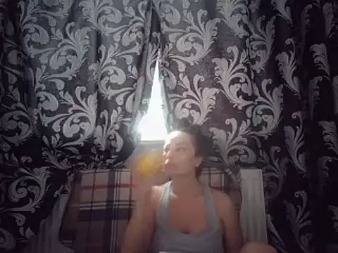 LindaStarS online show from 1, 3, 2025