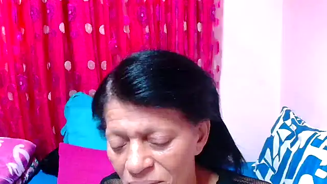 SLUTTYROXY online show from 17, 11, 2025