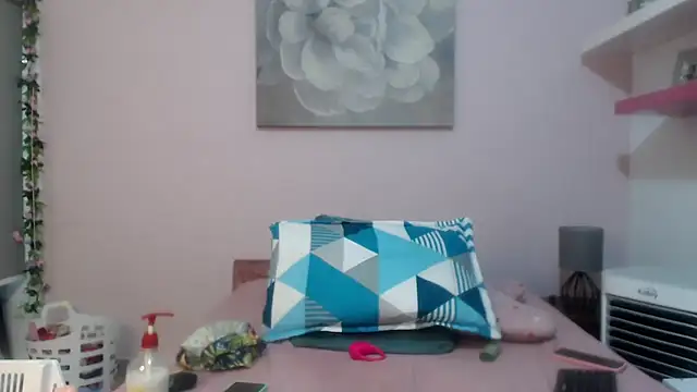 CindyCrawford online show from 21, 12, 2025