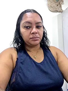 yanza2002 online show from 28, 10, 2025